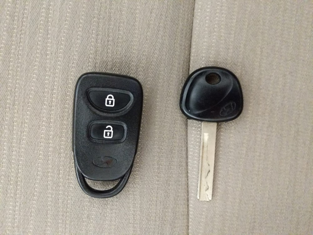2017 Hyundai Accent - Keys