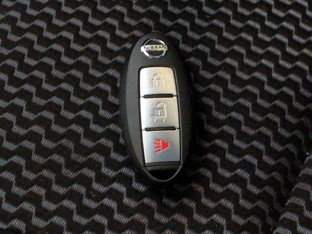 2016 Nissan JUKE - Keys