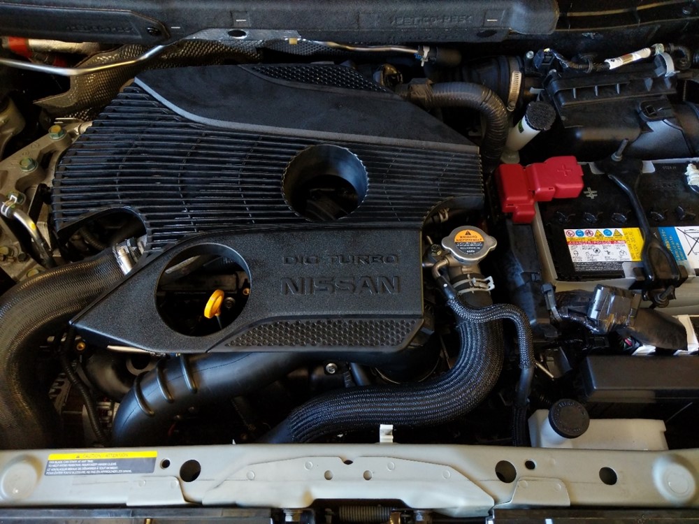 2016 Nissan JUKE - Engine