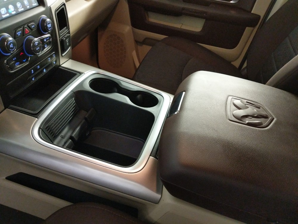 2017 Dodge Ram 1500 - Center Console/Cup Holders