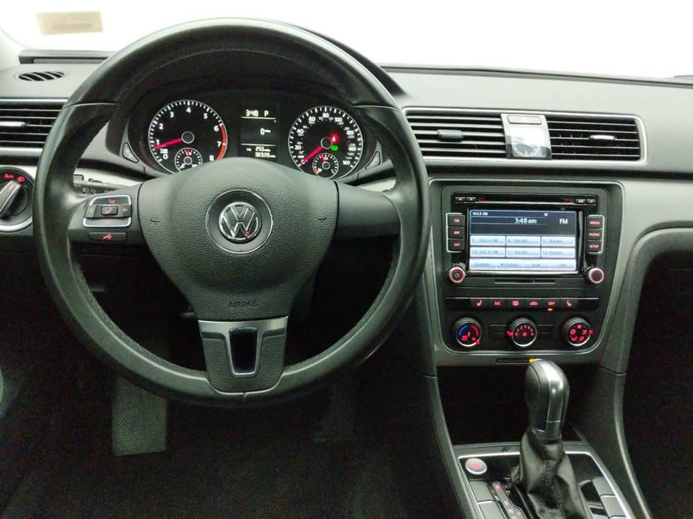2015 Volkswagen Passat - Driver Dash