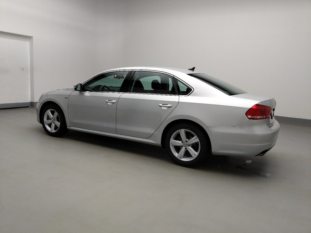 2015 Volkswagen Passat - Driver Rear Side