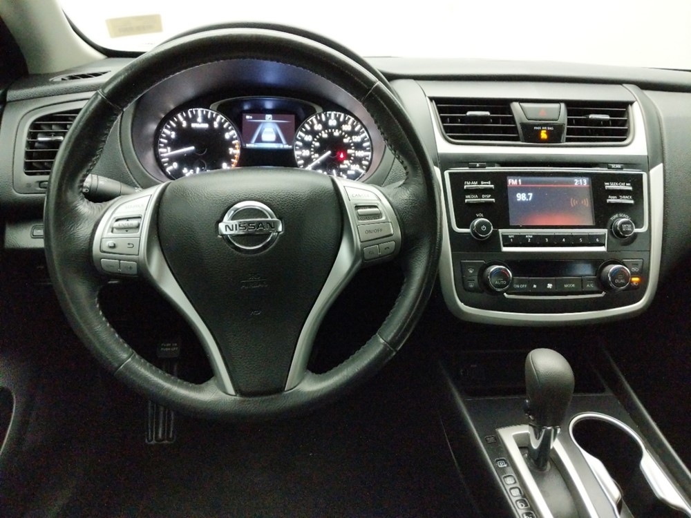 2016 Nissan Altima - Driver Dash