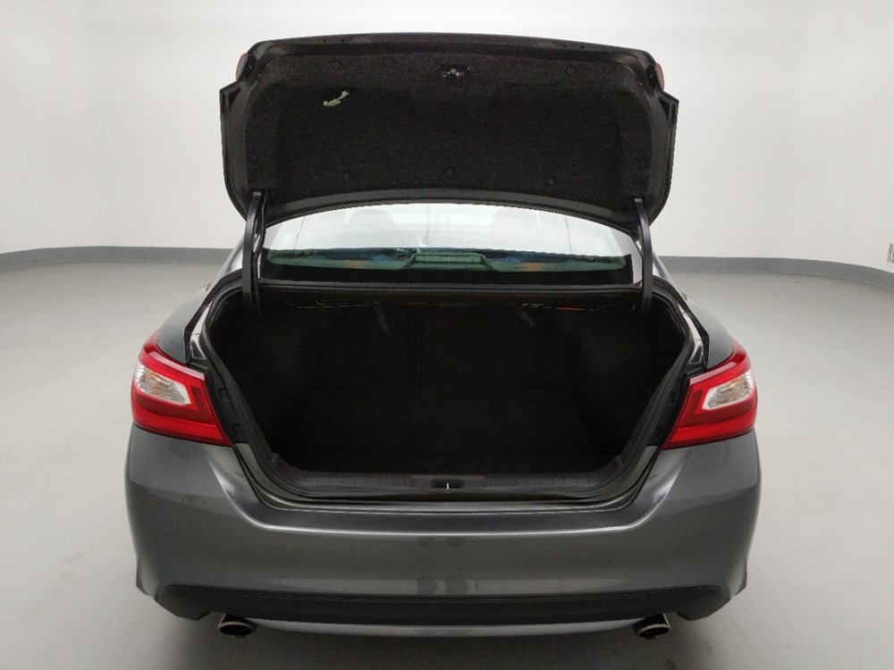2016 Nissan Altima - Trunk