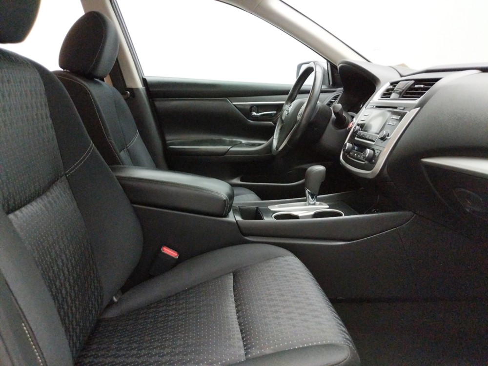 2016 Nissan Altima - Passenger Front Seat