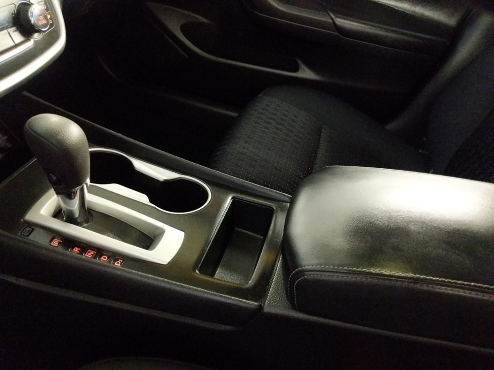 2016 Nissan Altima - Center Console/Cup Holders