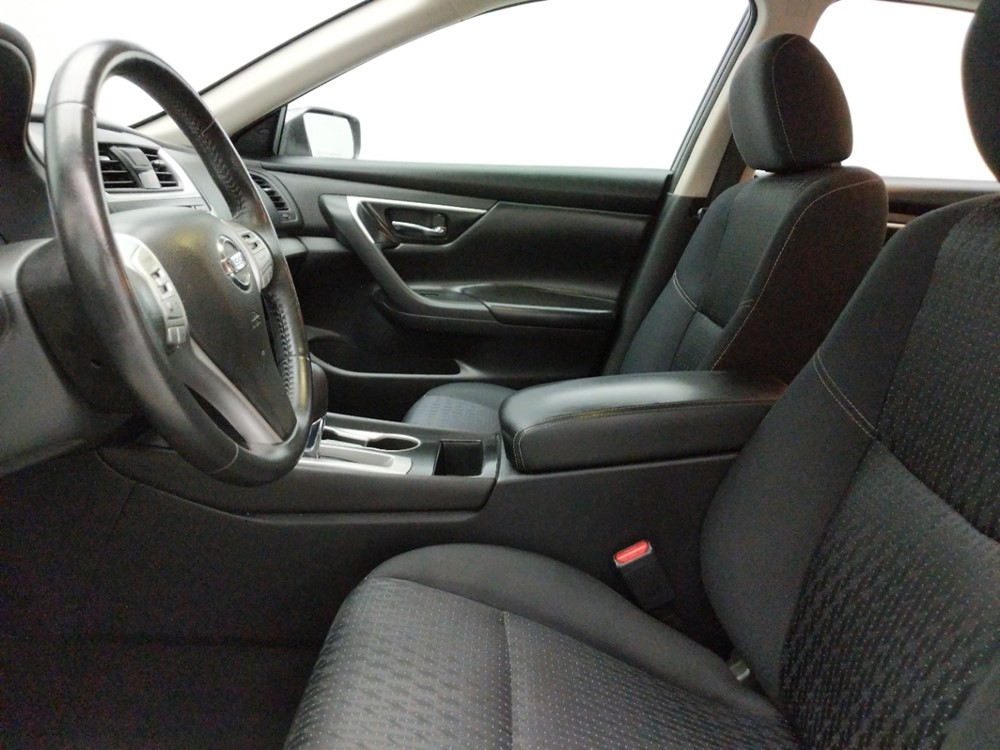 2016 Nissan Altima - Driver Front Seat