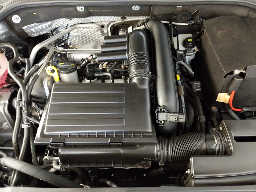 2016 Volkswagen Jetta - Engine