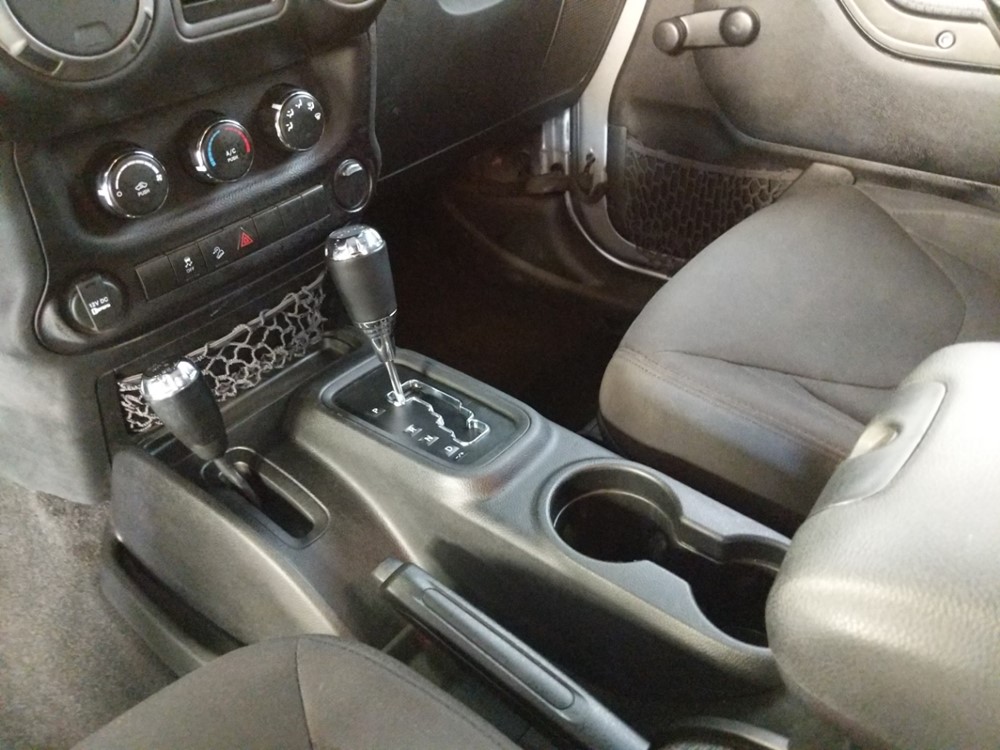 2016 Jeep Wrangler - Center Console/Cup Holders