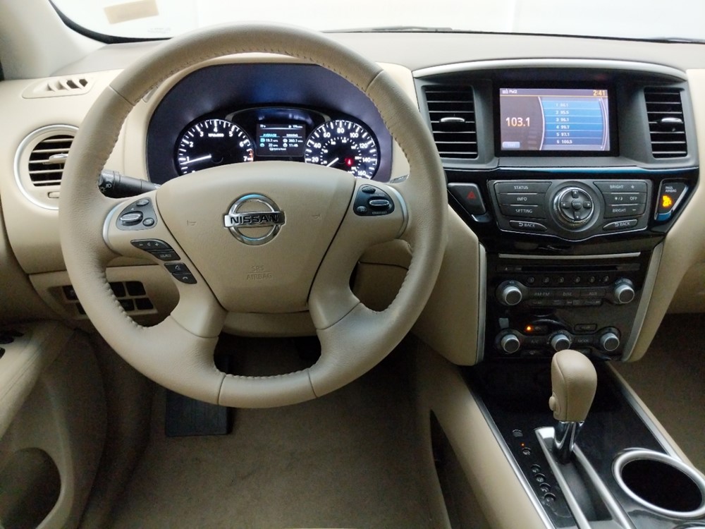 2015 Nissan Pathfinder - Driver Dash