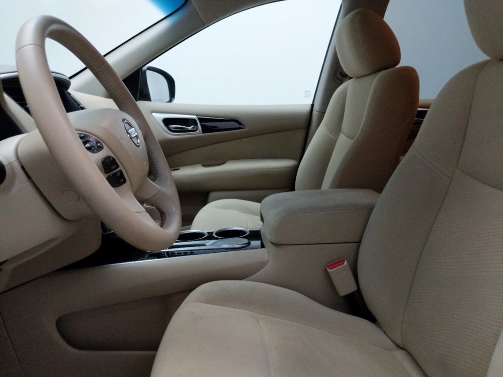 2015 Nissan Pathfinder - Driver Front Seat