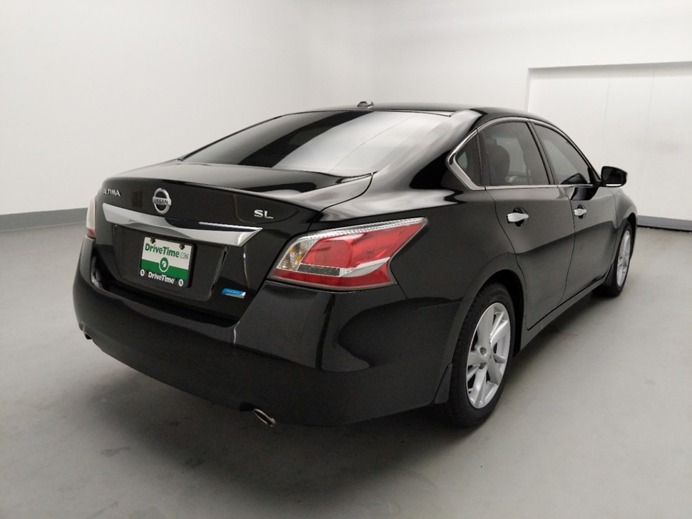 2014 Nissan Altima - Passenger Rear Bumper