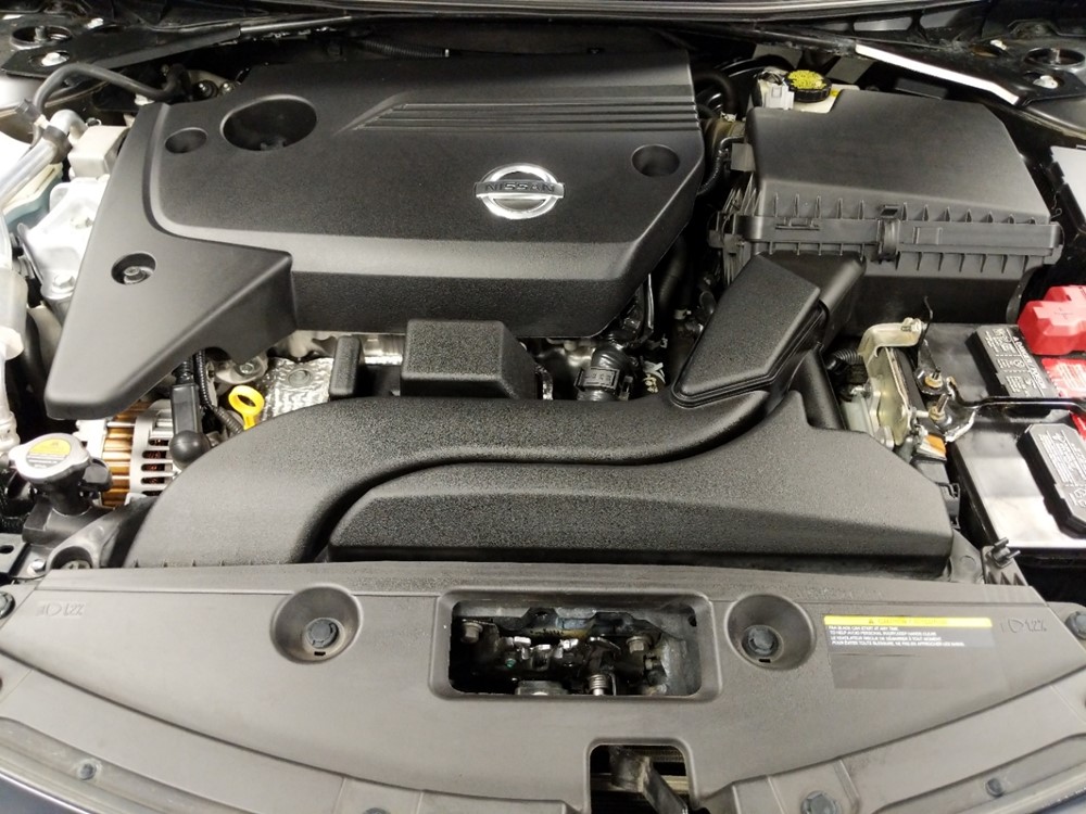 2014 Nissan Altima - Engine