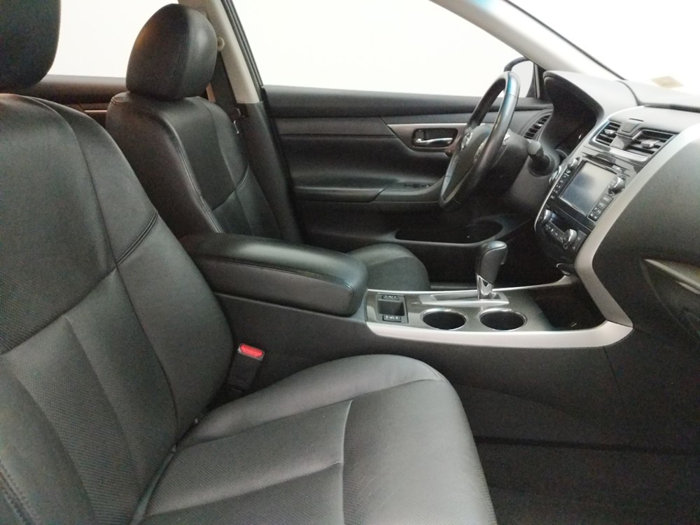 2014 Nissan Altima - Passenger Front Seat