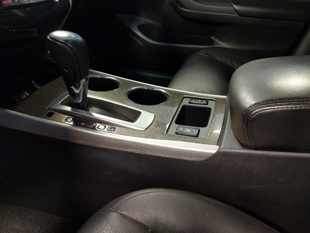 2014 Nissan Altima - Center Console/Cup Holders