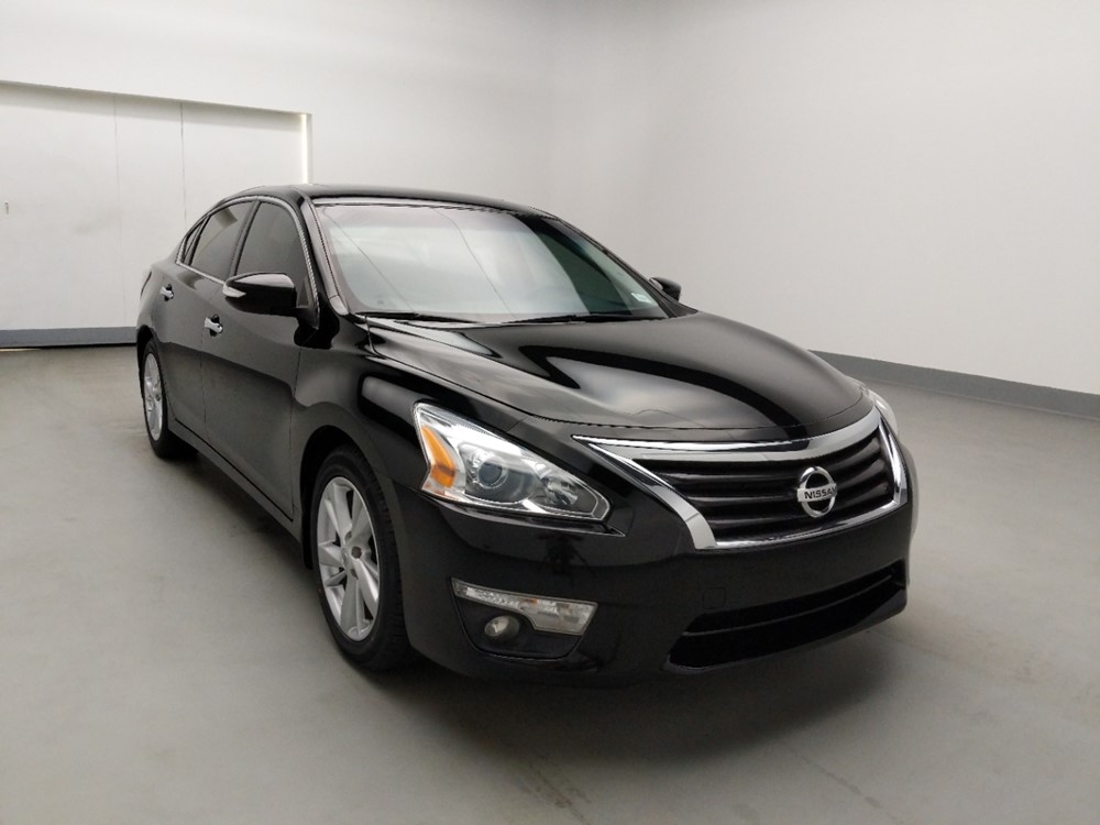 2014 Nissan Altima - Passenger Front Bumper