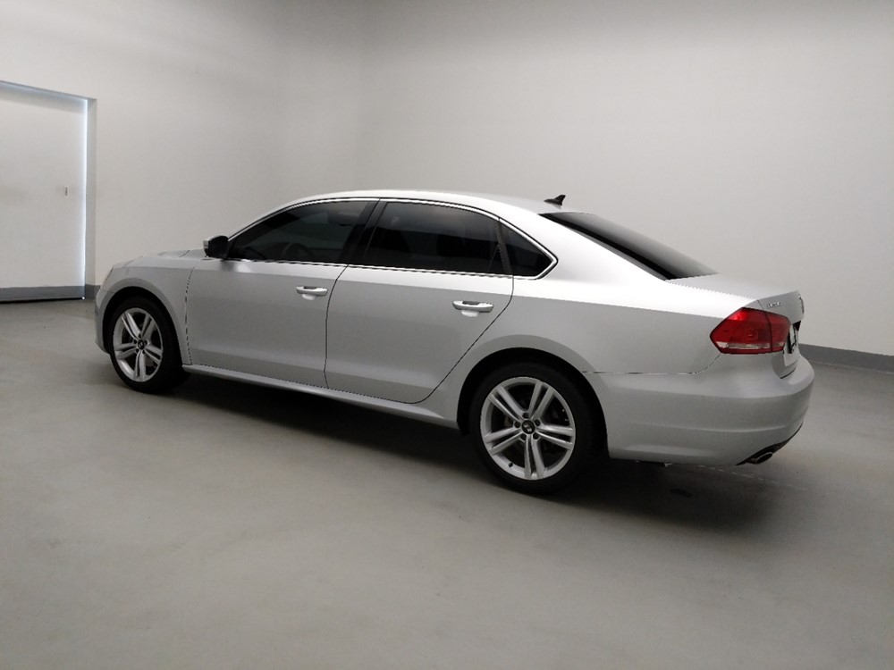 2014 Volkswagen Passat - Driver Rear Side