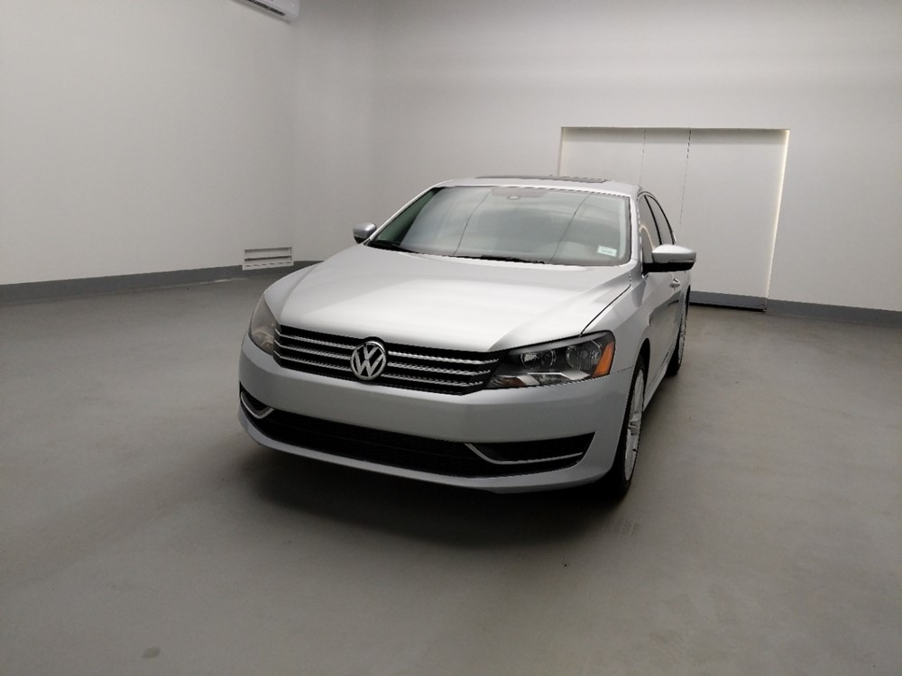 2014 Volkswagen Passat - Driver Front Hood