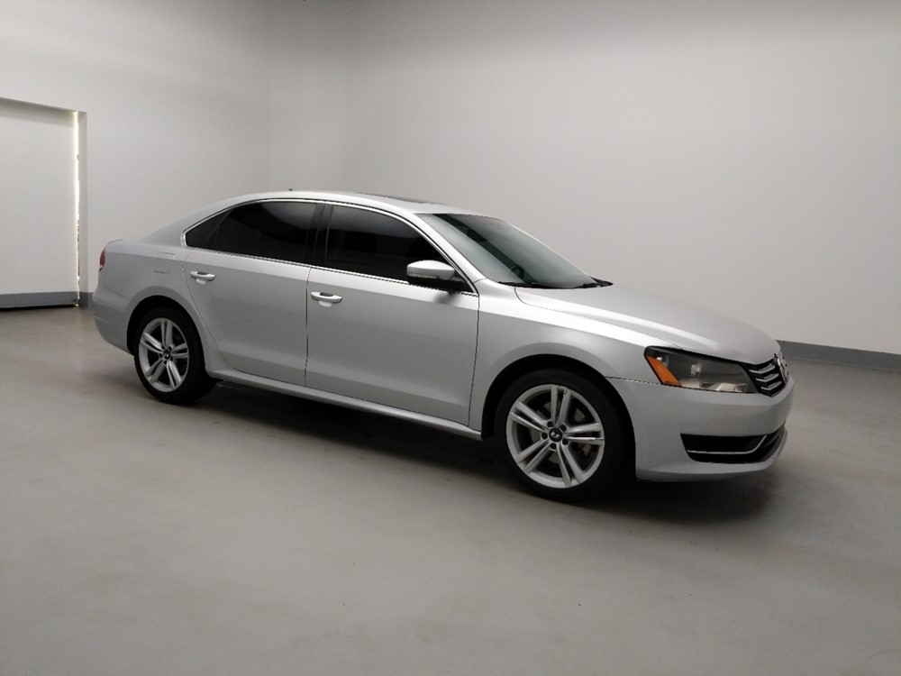 2014 Volkswagen Passat - Passenger Front Side