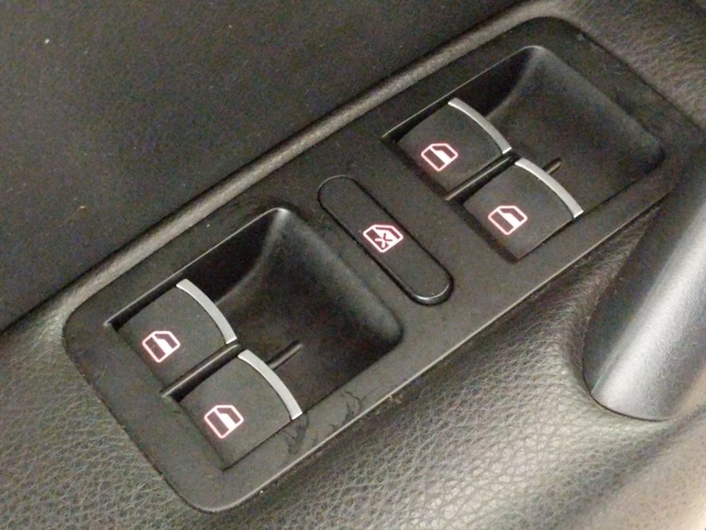 2014 Volkswagen Passat - Driver Power Windows/Lock Control