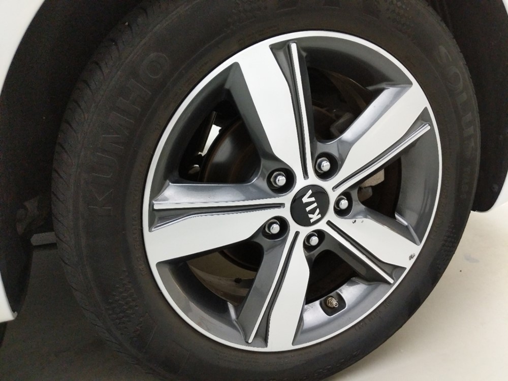 2018 Kia Forte - Wheel
