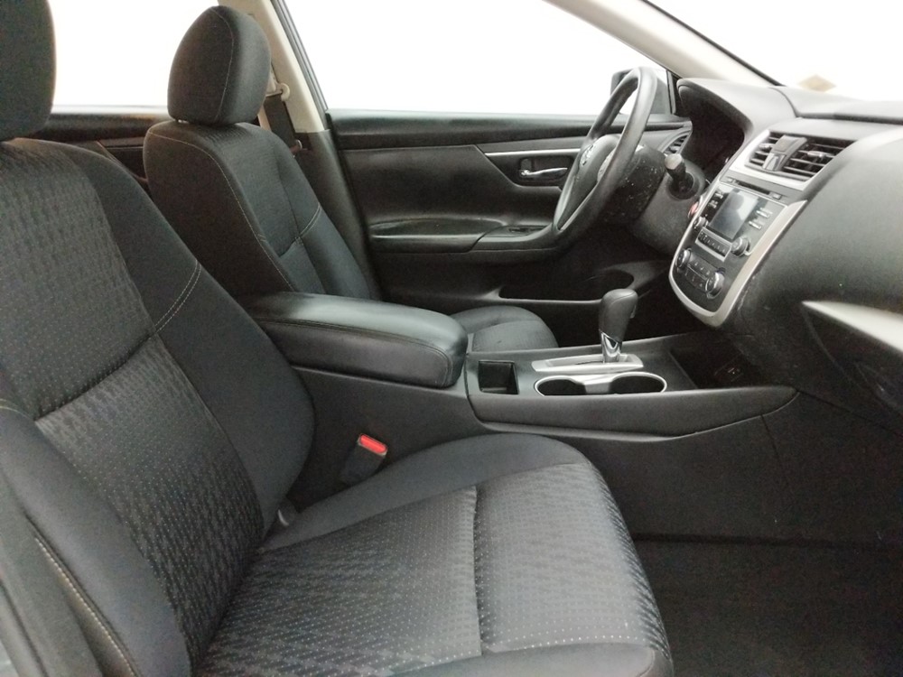 2016 Nissan Altima - Passenger Front Seat