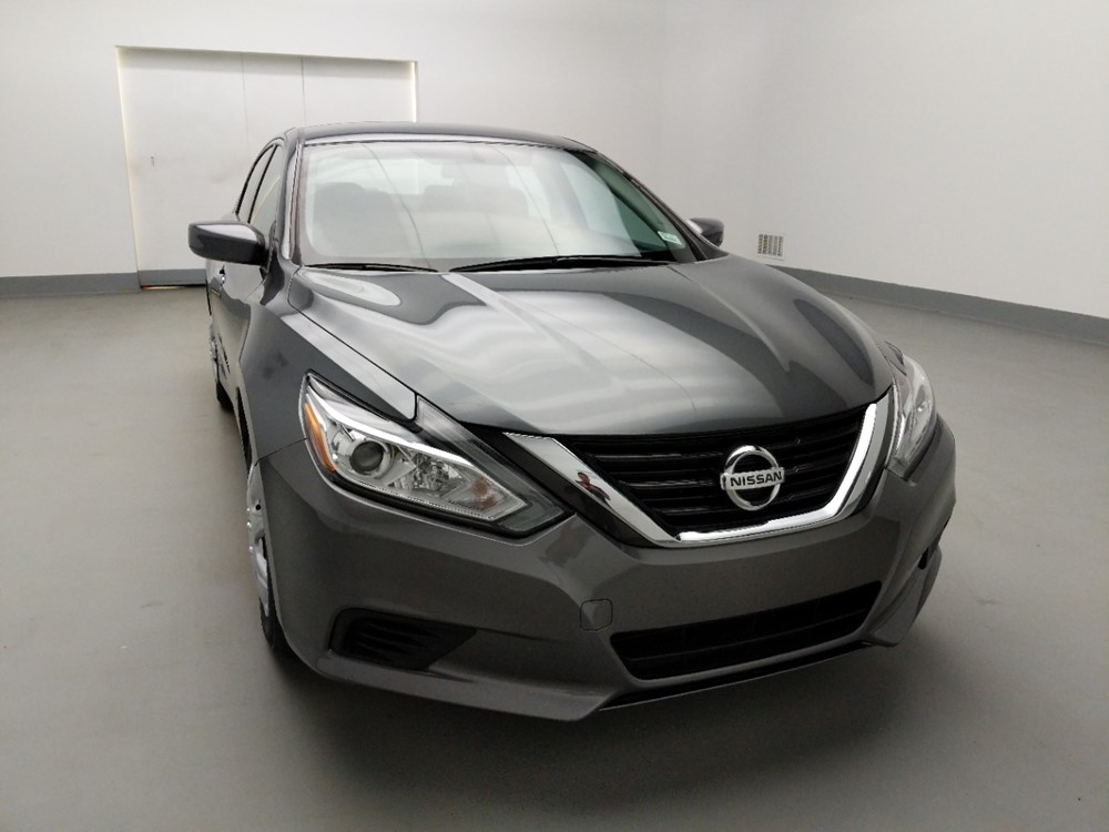 2016 Nissan Altima - Passenger Front Hood