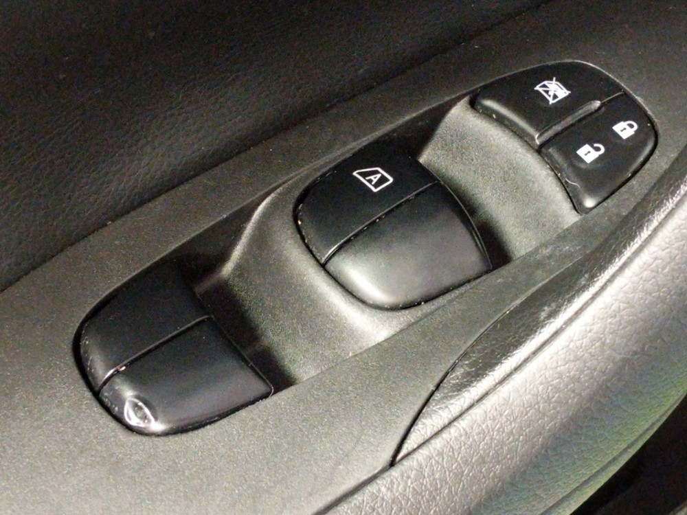 2016 Nissan Altima - Driver Power Windows/Lock Control