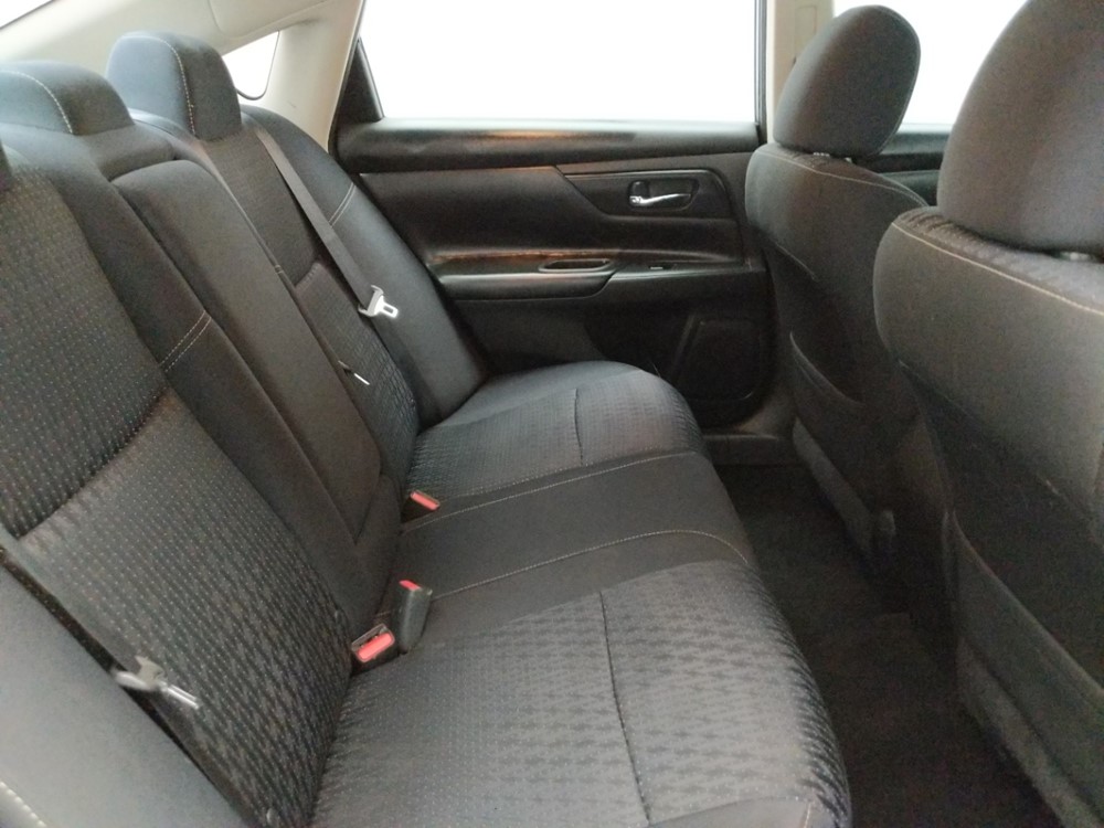 2016 Nissan Altima - Passenger Rear Seat