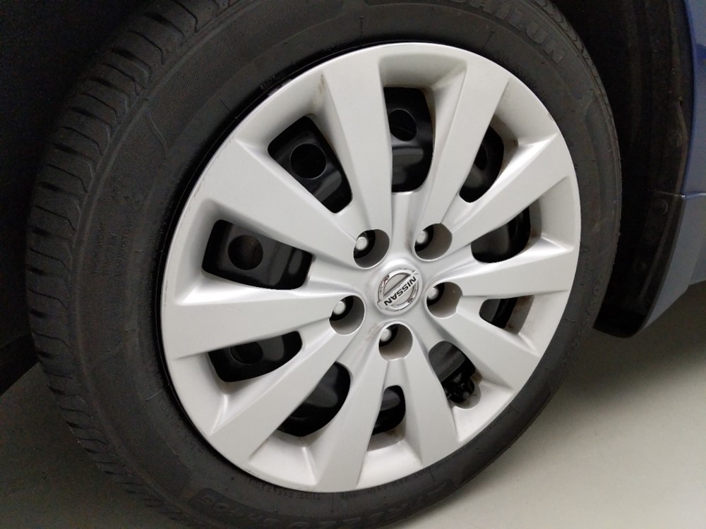 2016 Nissan Sentra - Wheel