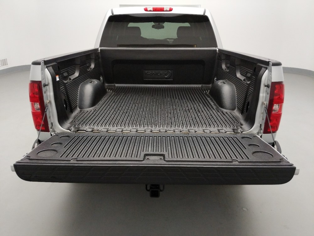 2013 Chevrolet Silverado 1500 - Trunk