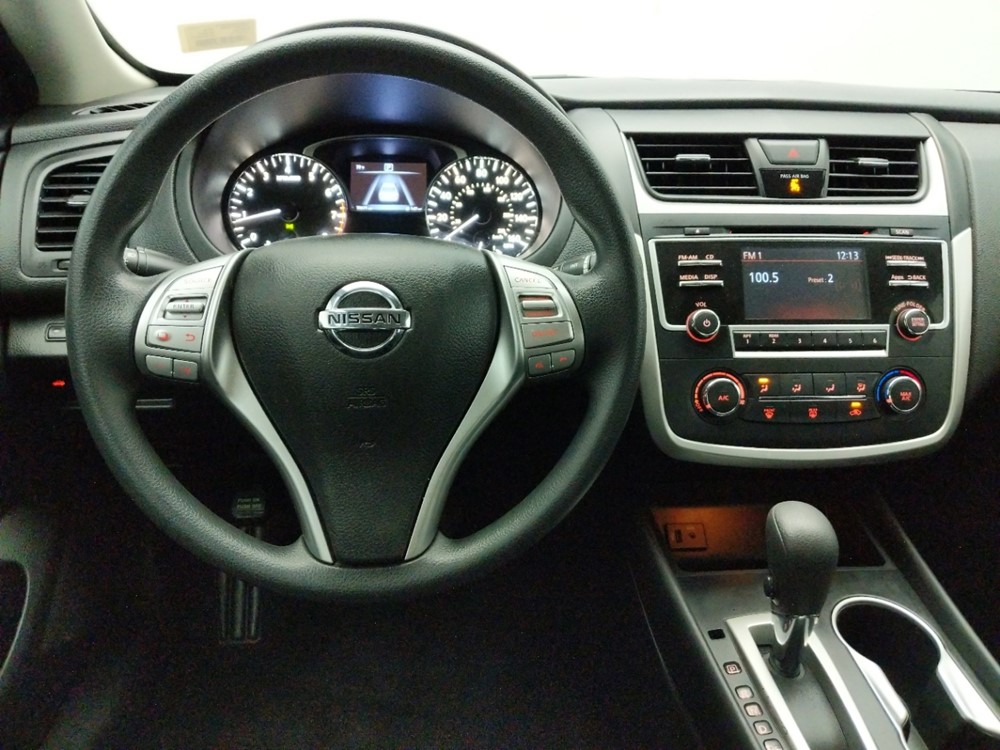 2016 Nissan Altima - Driver Dash