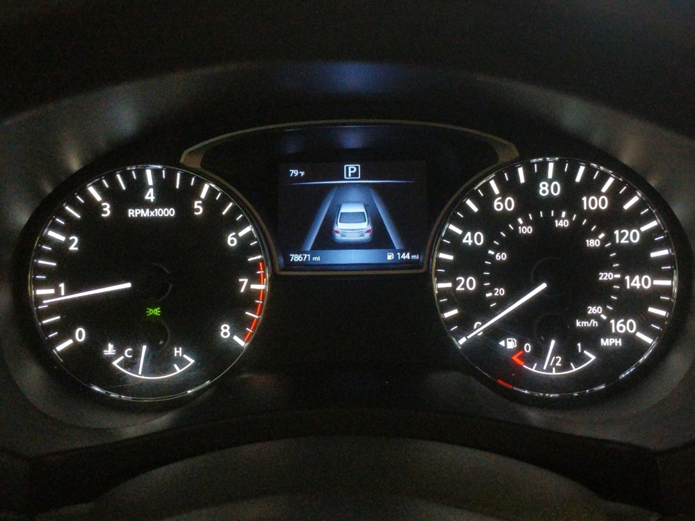 2016 Nissan Altima - Odometer Close Up