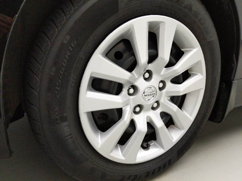 2016 Nissan Altima - Wheel