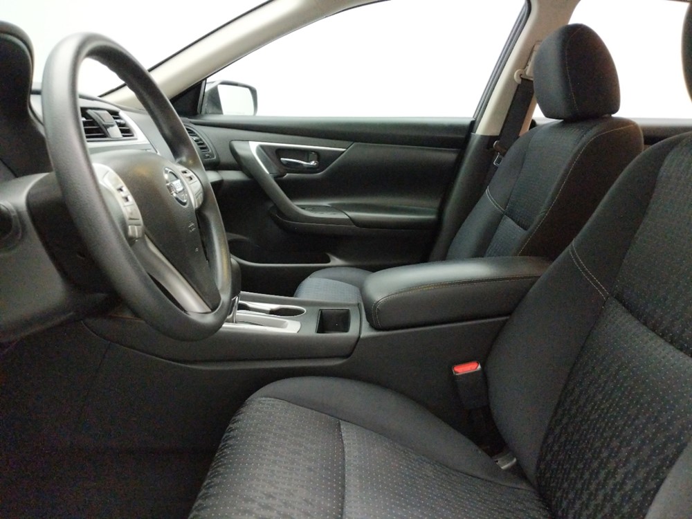 2016 Nissan Altima - Driver Front Seat