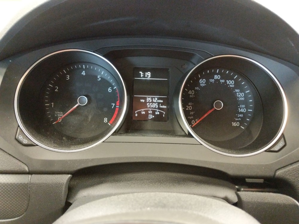 2016 Volkswagen Jetta - Odometer Close Up
