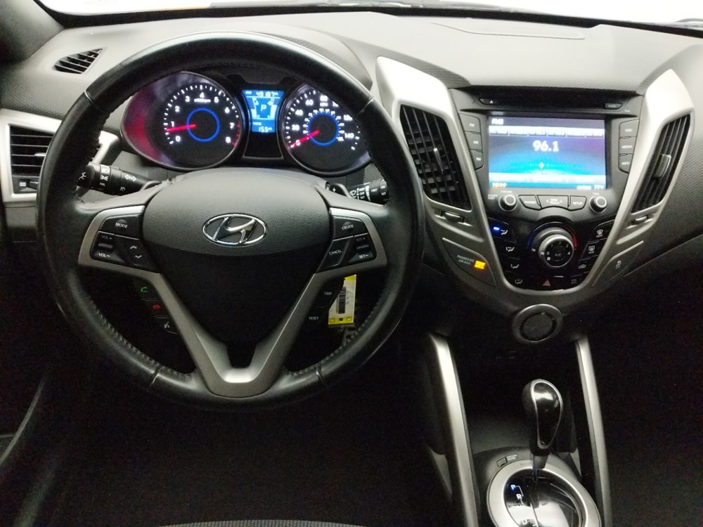 2016 Hyundai Veloster - Driver Dash