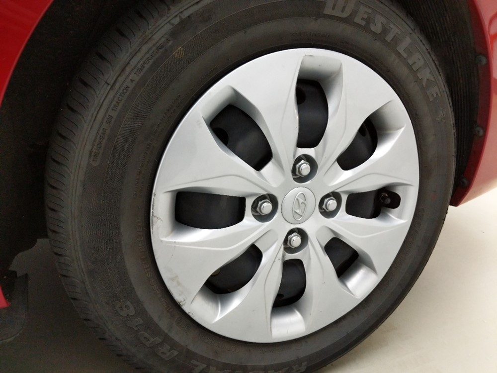 2017 Hyundai Accent - Wheel