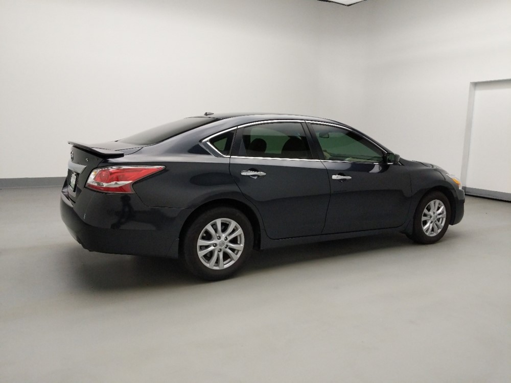 2015 Nissan Altima - Passenger Rear Side
