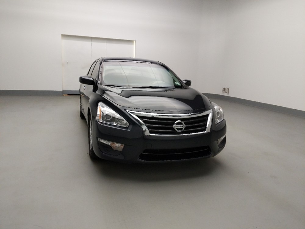 2015 Nissan Altima - Passenger Front Hood