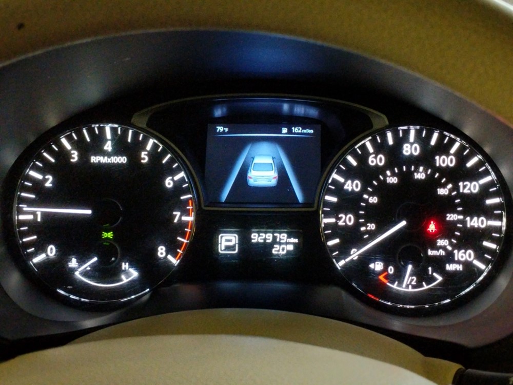 2015 Nissan Altima - Odometer Close Up