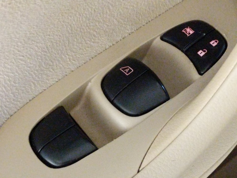 2015 Nissan Altima - Driver Power Windows/Lock Control