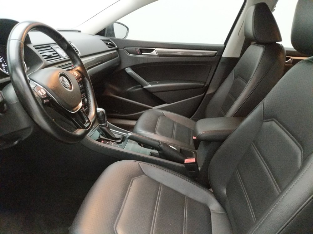 2016 Volkswagen Passat - Driver Front Seat