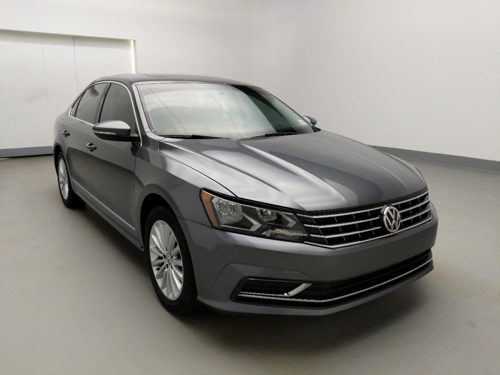 2016 Volkswagen Passat - Passenger Front Bumper
