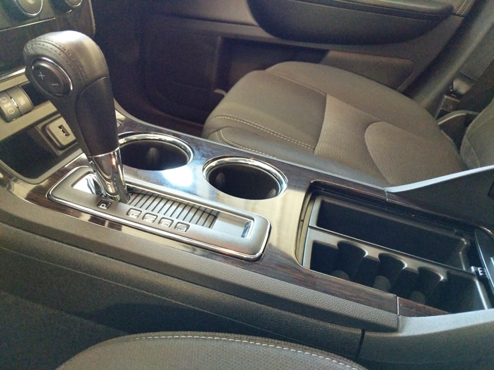 2017 Chevrolet Traverse - Center Console/Cup Holders