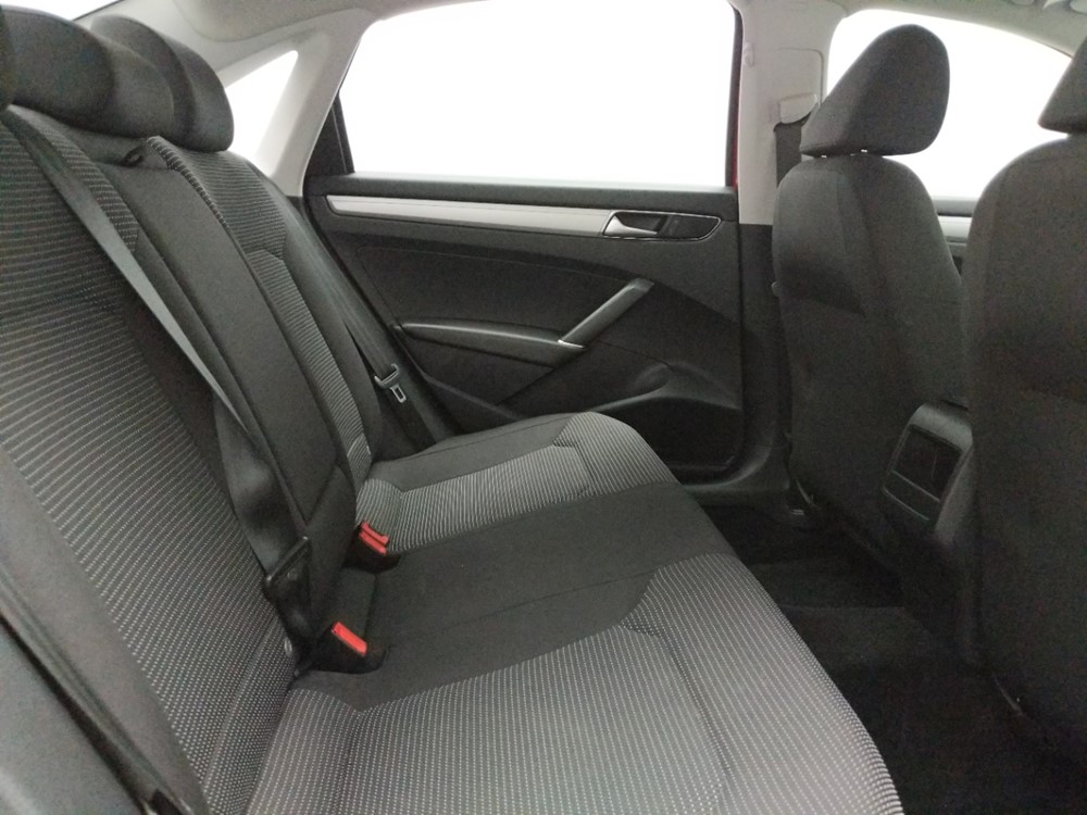 2016 Volkswagen Passat - Passenger Rear Seat