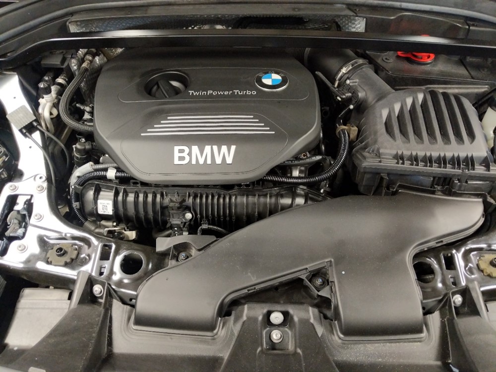 2016 BMW X1 - Engine