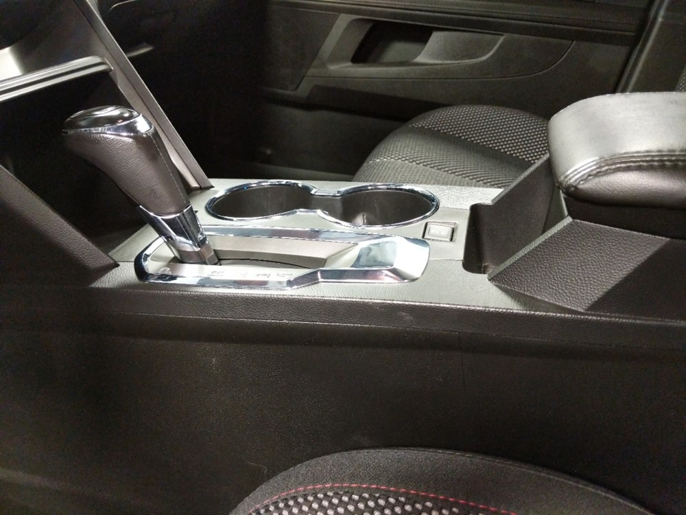 2017 Chevrolet Equinox - Center Console/Cup Holders