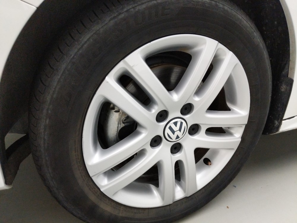 2018 Volkswagen Jetta - Wheel