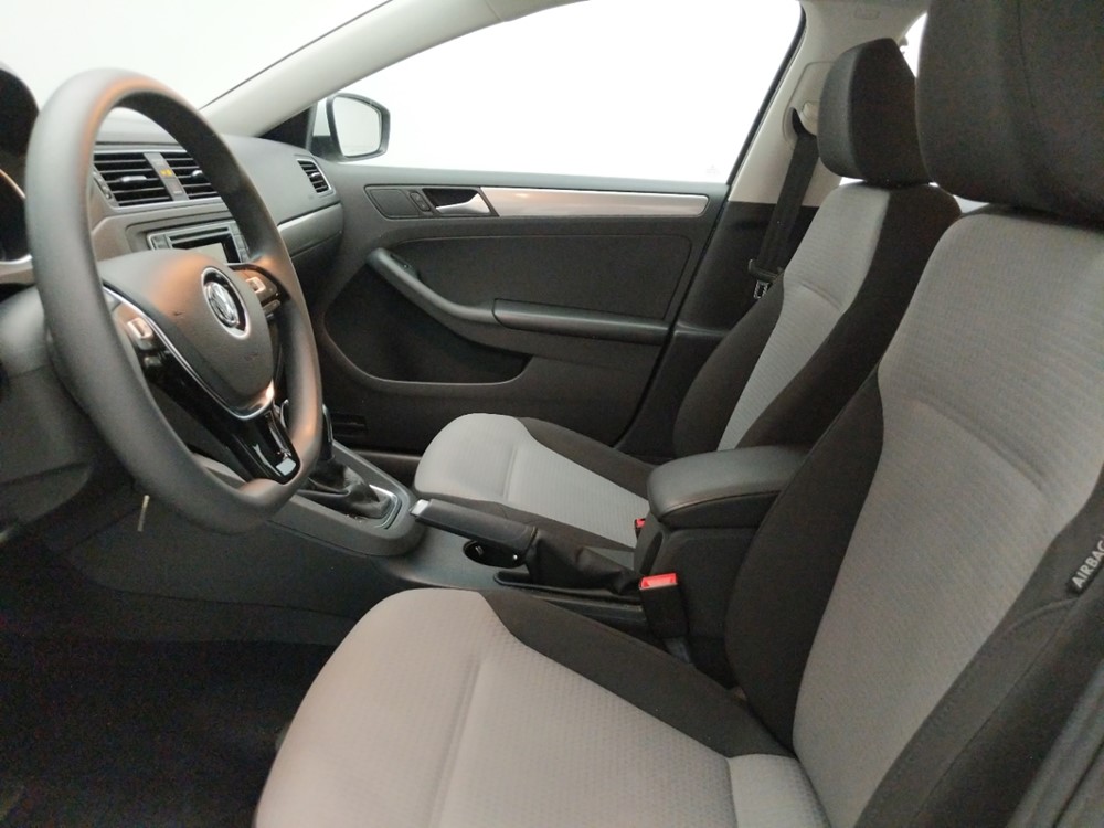 2018 Volkswagen Jetta - Driver Front Seat